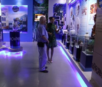 法國(guó)專(zhuān)家在仙客來(lái)研究工作圓滿(mǎn)結(jié)束