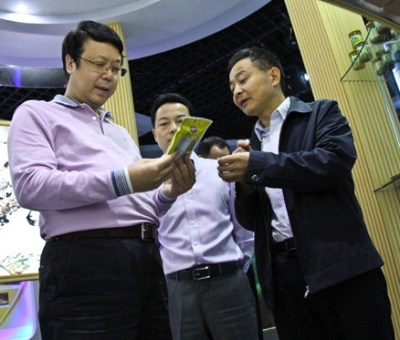 九江市委常委、副市長趙玉剛蒞臨仙客來公司調(diào)研