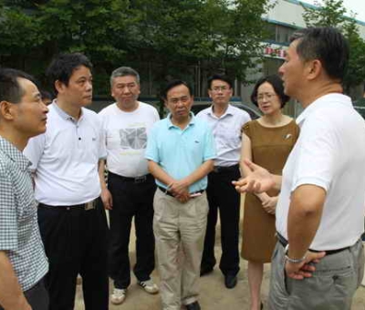 江西省林業(yè)廳廳長閻鋼軍蒞臨仙客來公司視察、指導(dǎo)工作