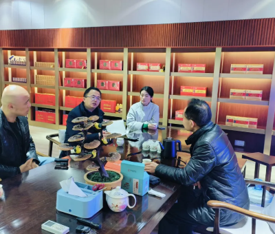 廬山市委常委、副市長(zhǎng)袁勇春節(jié)期間赴仙客來(lái)招商